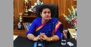 স্বামীসহ করোনায় আক্রান্ত
