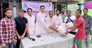 খাদ্য সামগ্রী বিতরণ